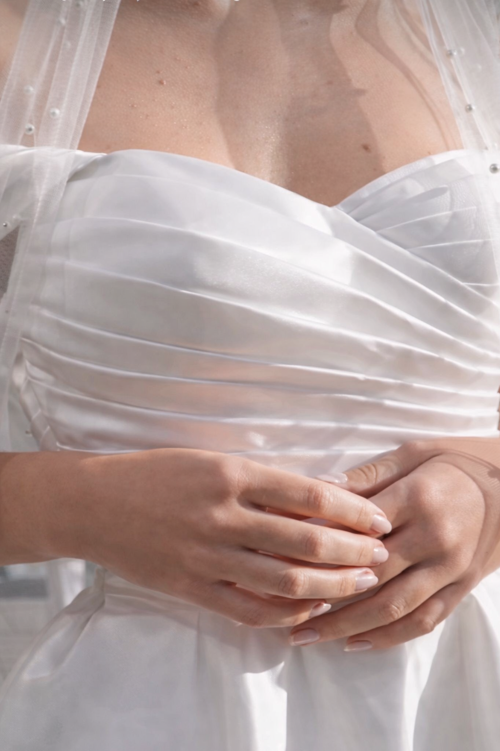 Close-up bodice detail bruidsjurk